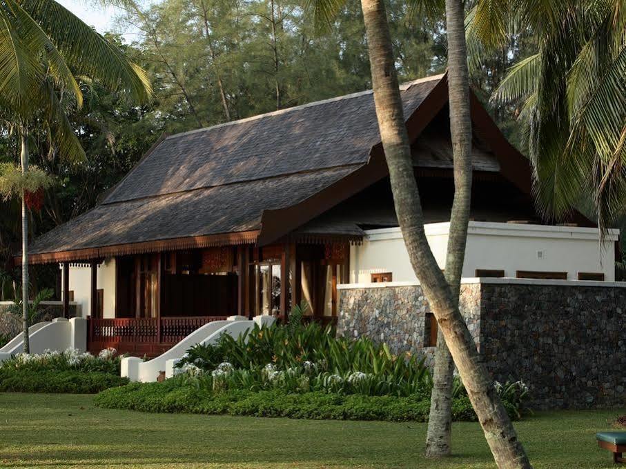 منتجع تانجونج جارا دونجون المظهر الخارجي الصورة A villa at the resort
